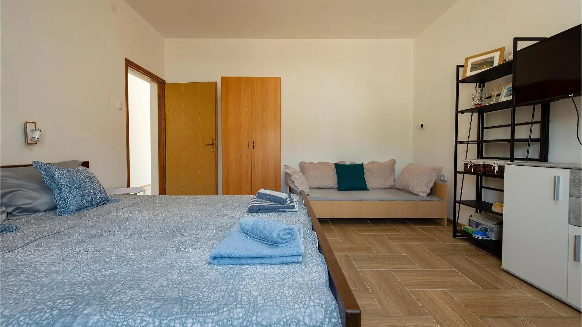 Beautiful Home In Muskovci With Wifi 0*,